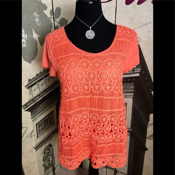 Beautiful top by Crown & Ivy size PS - Picture 1 of 2